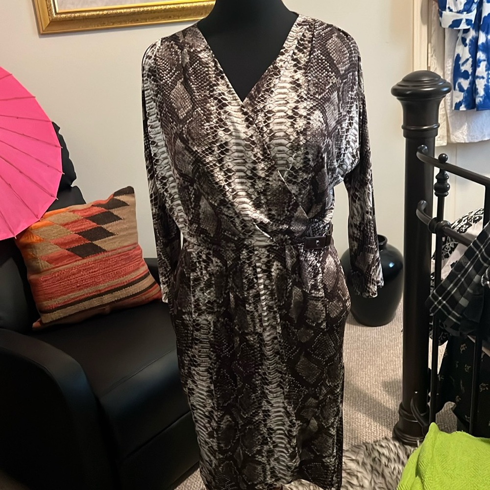 The wrap dress for your next business trip! Super chic by Michael Kors.